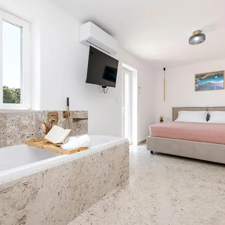 Analma Villa *