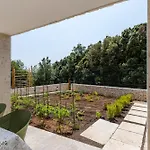 Analma فيلة